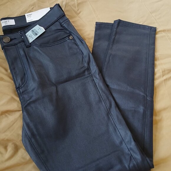 NWT Loft Women’s Petite mid rise Coated Jeans Size 4P - Picture 1 of 6